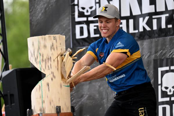 Ferry Svan won the gold medal in the season&#039;s first TIMBERSPORTS® competition, despite disqualification in the last discipline. In total, Sweden won three golds during the competition weekend.